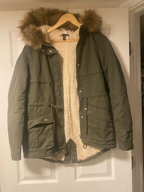 H&M Divided Olive Green Sherpa-Lined Parka Utility Jacket with Faux Fur Hood